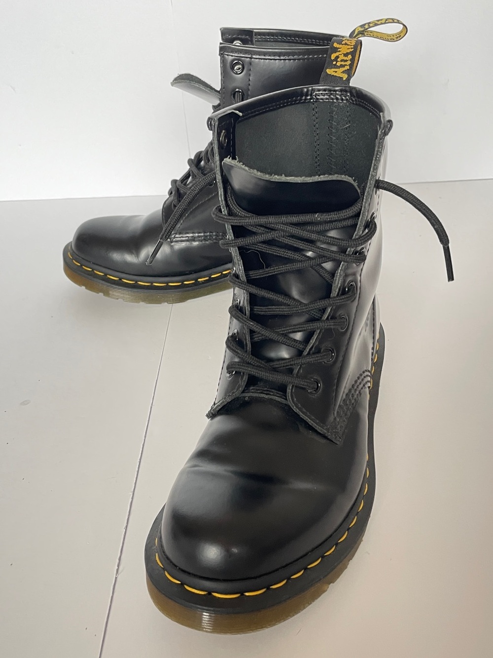 Doc Dr Martens 11821 Black Smooth Leather Lace Up Combat Boots Women’s US 8 UK 6